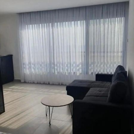 Ryo 11 דירת נופש חדשה על חוף הים נוף לים Leilighet Bat Yam Eksteriør bilde